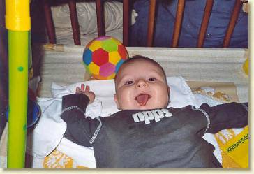 20050106-01 Mark steekt zijn tong uit